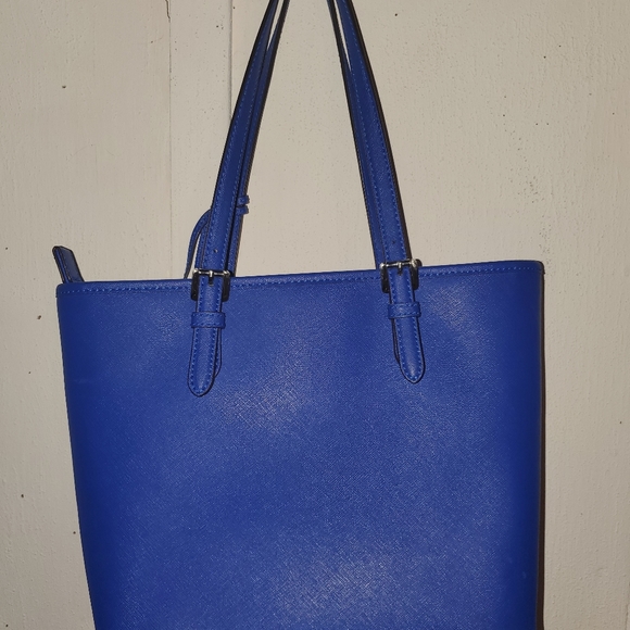 Purse - Picture 2 of 3